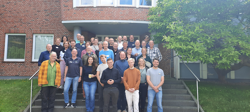 Gruppenfoto des Workshops Umweltinformationssysteme 2026, Copyright Fenja Hinrichs LKN.SH